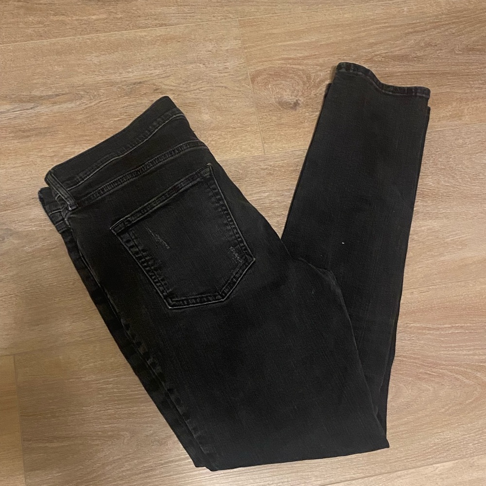 HM distressed skinny jeans